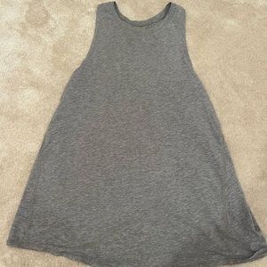 Gray Lululemon razorback tank with open slit in back